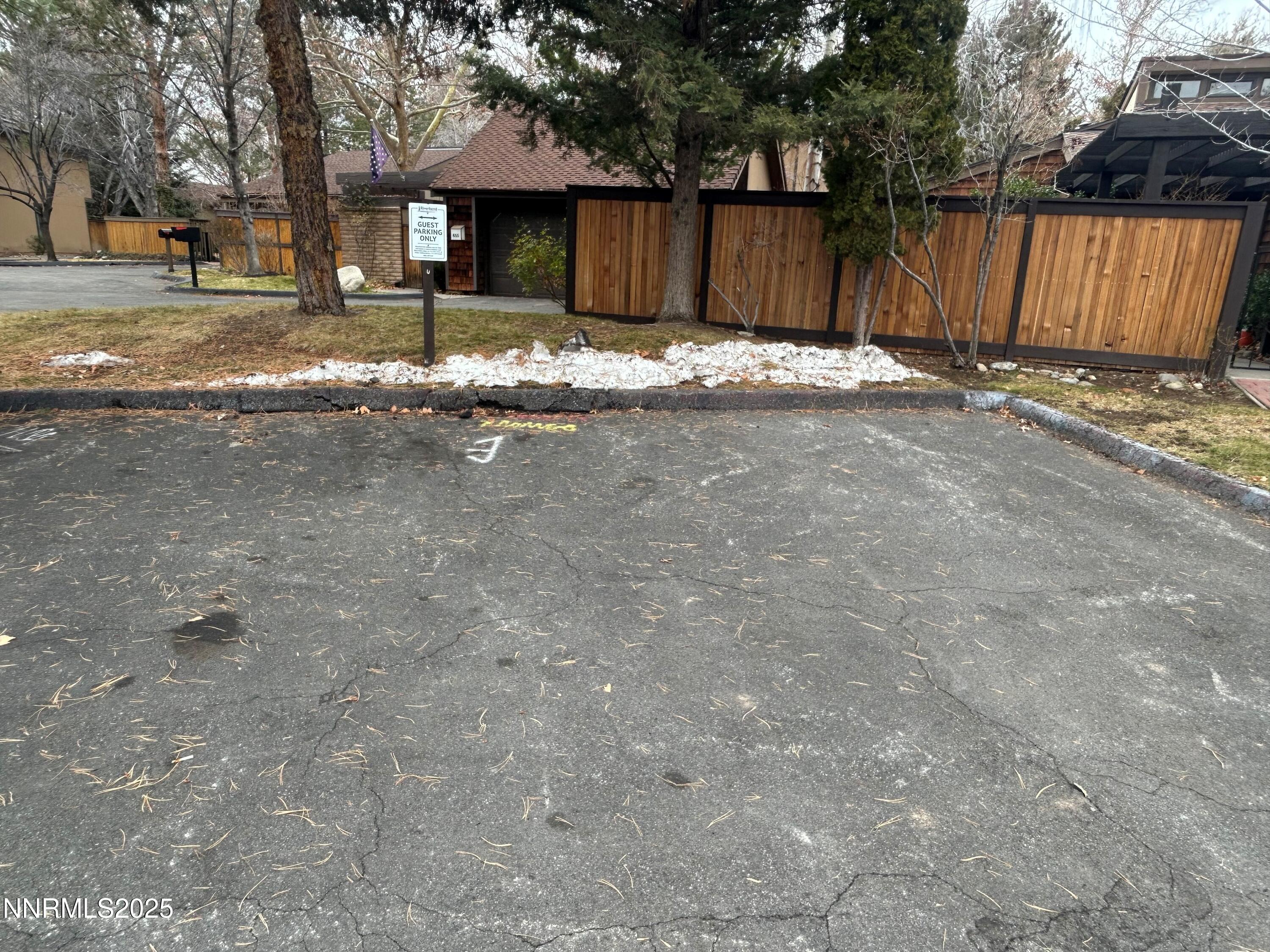 655 East Riverview Circle Reno, NV 89509 - Photo 33 of 40 Exterior Front 7 + guest parking