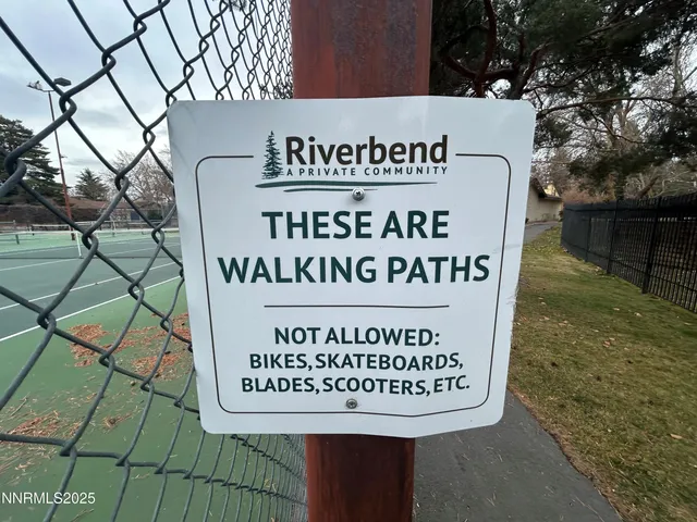 $3,040 | 655 East Riverview Circle, Reno, NV 89509