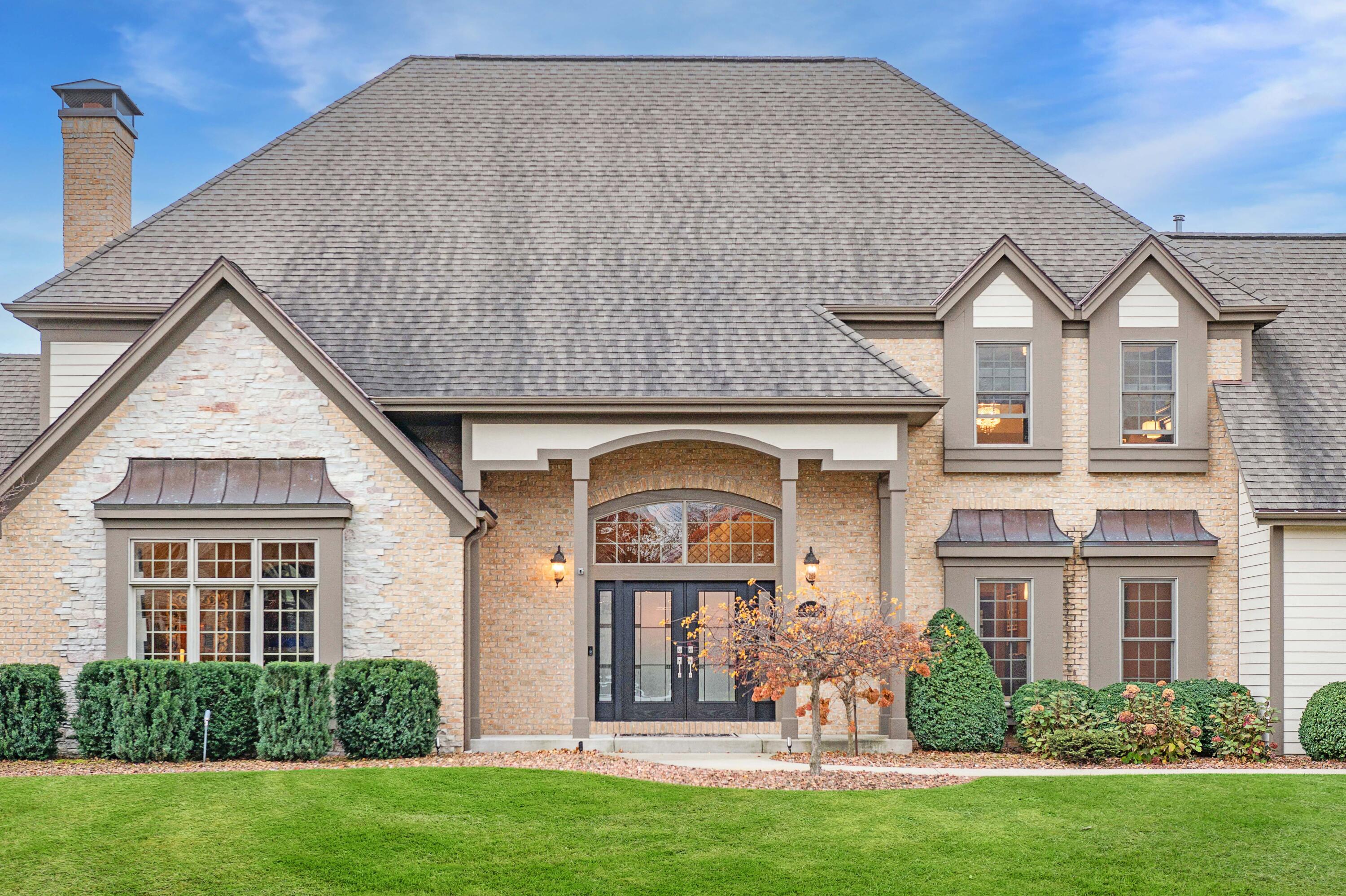 3268 Waterleaf Lane Delafield, WI 53029 - Photo 2 of 35 02