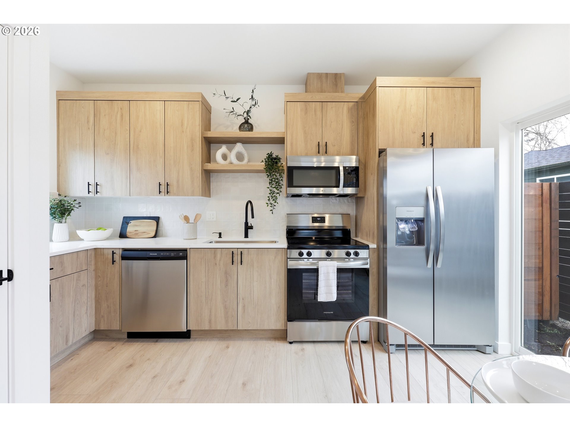 11719 Southeast Ash Street Portland, OR 97216 - Photo 14 of 44