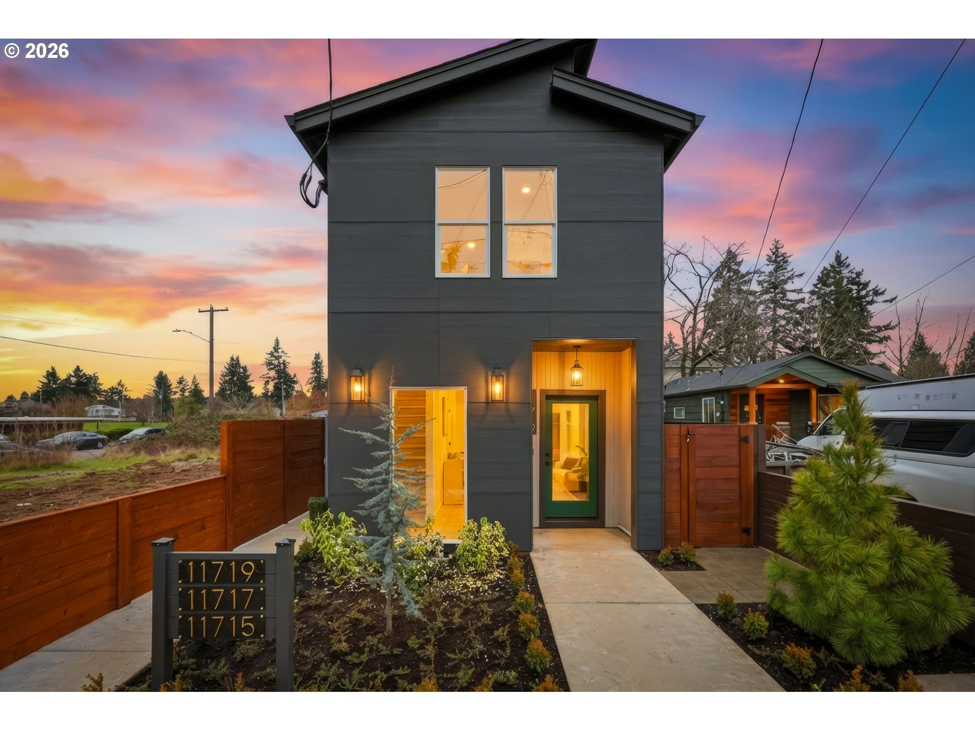 11719 Southeast Ash Street Portland, OR 97216 - Photo 3 of 44
