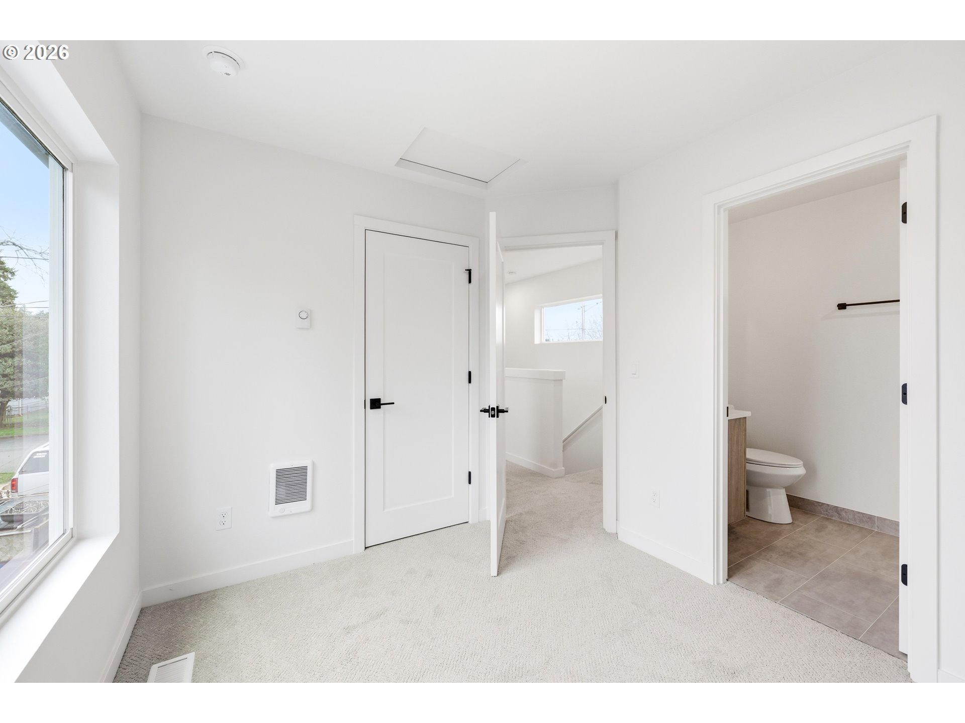 11719 Southeast Ash Street Portland, OR 97216 - Photo 35 of 44