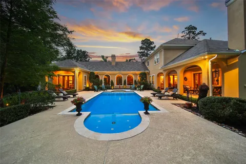 $2,999,999 | 79 North Gary Glen Circle, The Woodlands, TX 77382