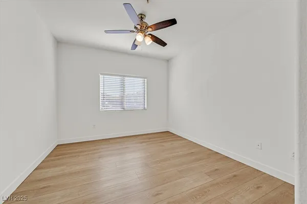 $1,800 | 2291 West Horizon Ridge Parkway, Unit 1206, Henderson, NV 89052