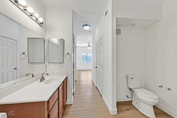 $1,800 | 2291 West Horizon Ridge Parkway, Unit 1206, Henderson, NV 89052