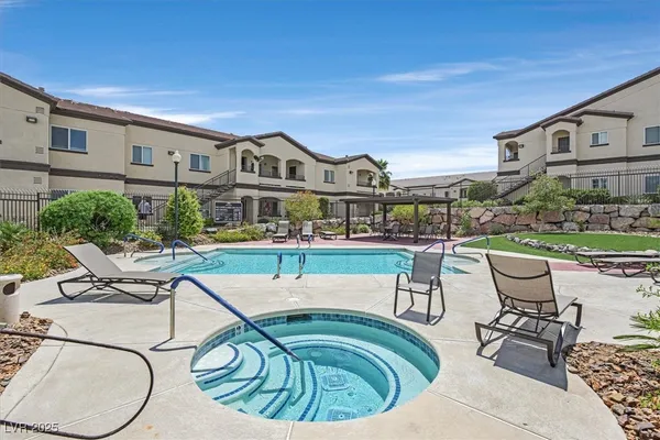 $1,800 | 2291 West Horizon Ridge Parkway, Unit 1206, Henderson, NV 89052