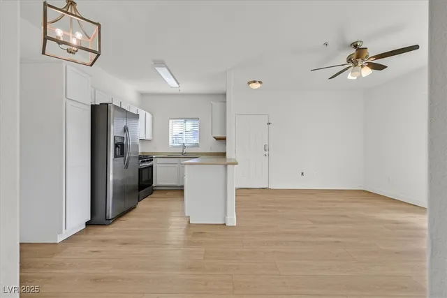 $1,800 | 2291 West Horizon Ridge Parkway, Unit 1206, Henderson, NV 89052