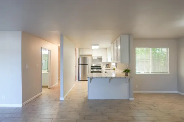 $315,000 | 415 West J Street, Los Banos, CA 93635