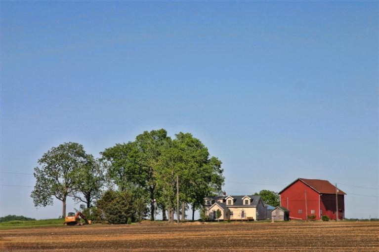 4706 Watson Road Three Oaks, MI 49128 - Photo 1 of 13 Primary Photo