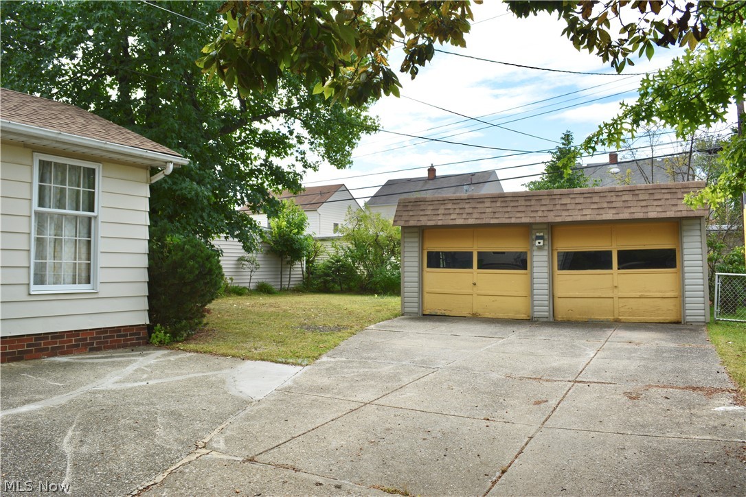 4100 Charlton Road Cleveland, OH 44121 - Photo 25 of 26