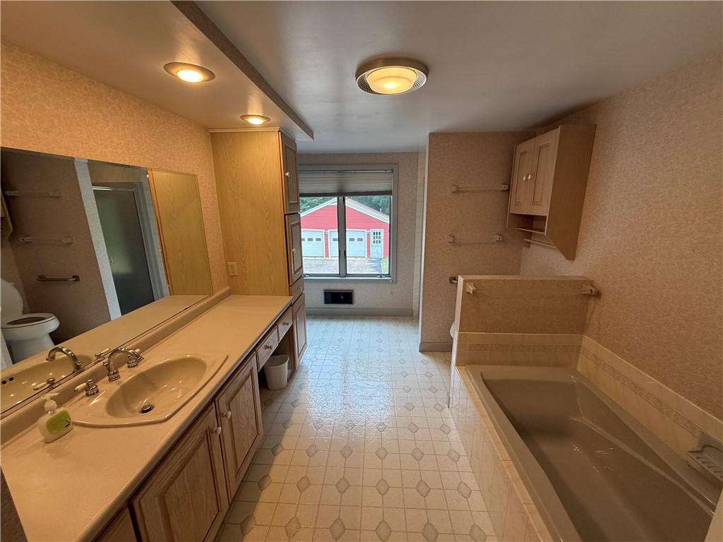 115 Winnapaug Road Westerly, RI 02891 - Photo 11 of 19