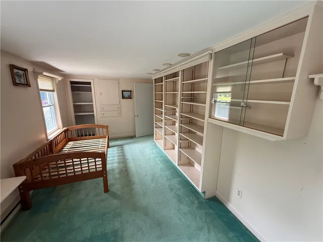 $2,100 | 115 Winnapaug Road, Westerly, RI 02891