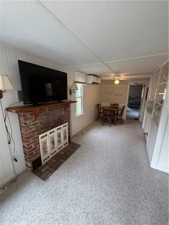 $2,200 | 115 Winnapaug Road, Westerly, RI 02891