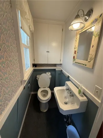 $2,100 | 115 Winnapaug Road, Westerly, RI 02891