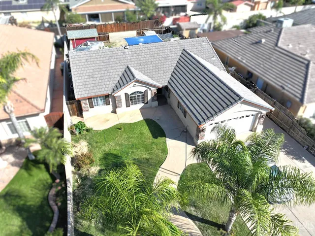 a view of outdoor space yard and patio