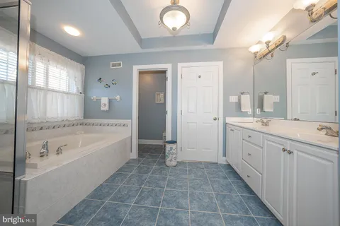 $920,000 | 12 Shady Brook Lane, Malvern, PA 19355