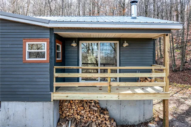 $339,000 | 464 Curtis Lane, Hamden, NY 13856