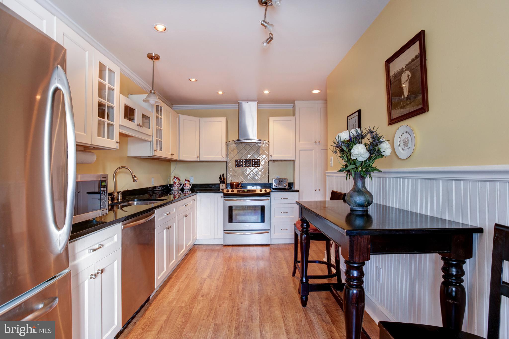 115 Roumfort Road, Unit 10 Philadelphia, PA 19119 - Photo 14 of 30 Gallery Image 14