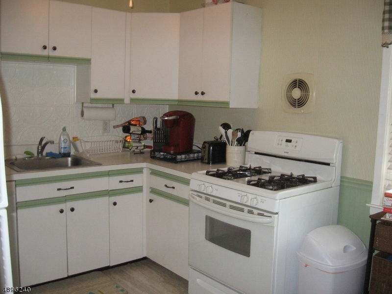 116 Pitney Place, Unit 116 Morristown, NJ 07960 - Photo 5 of 12