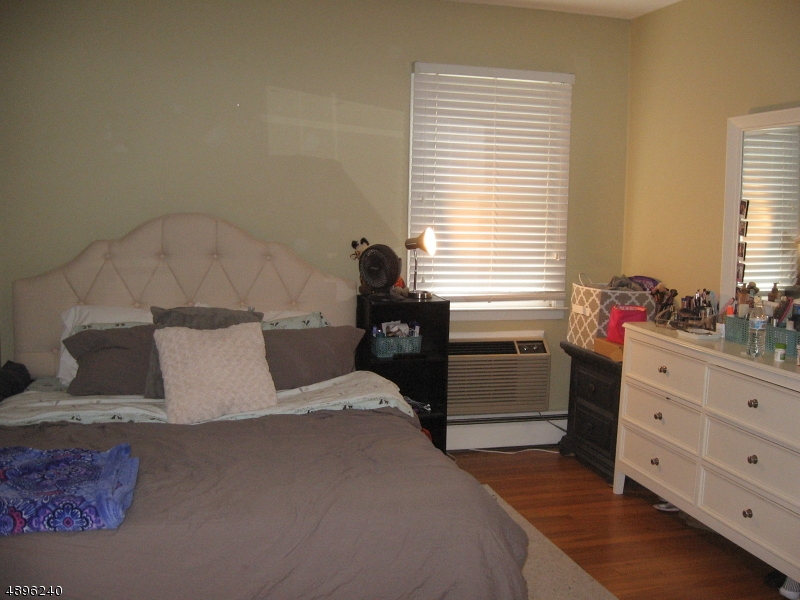 116 Pitney Place, Unit 116 Morristown, NJ 07960 - Photo 9 of 12