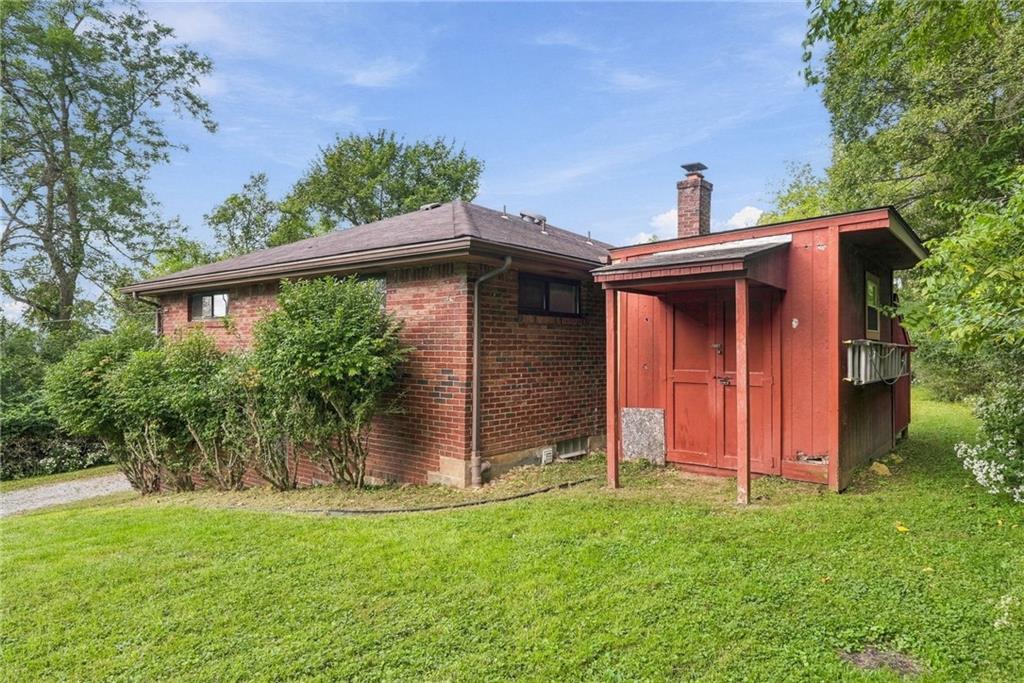 2485 Greentree Road Carnegie, PA 15106 - Photo 46 of 50 Gallery Image 46