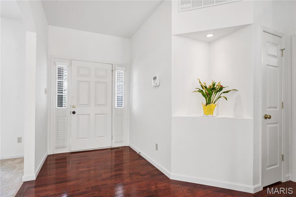 609 Brook Meadow Drive Ballwin, MO 63021 - Photo 5 of 23