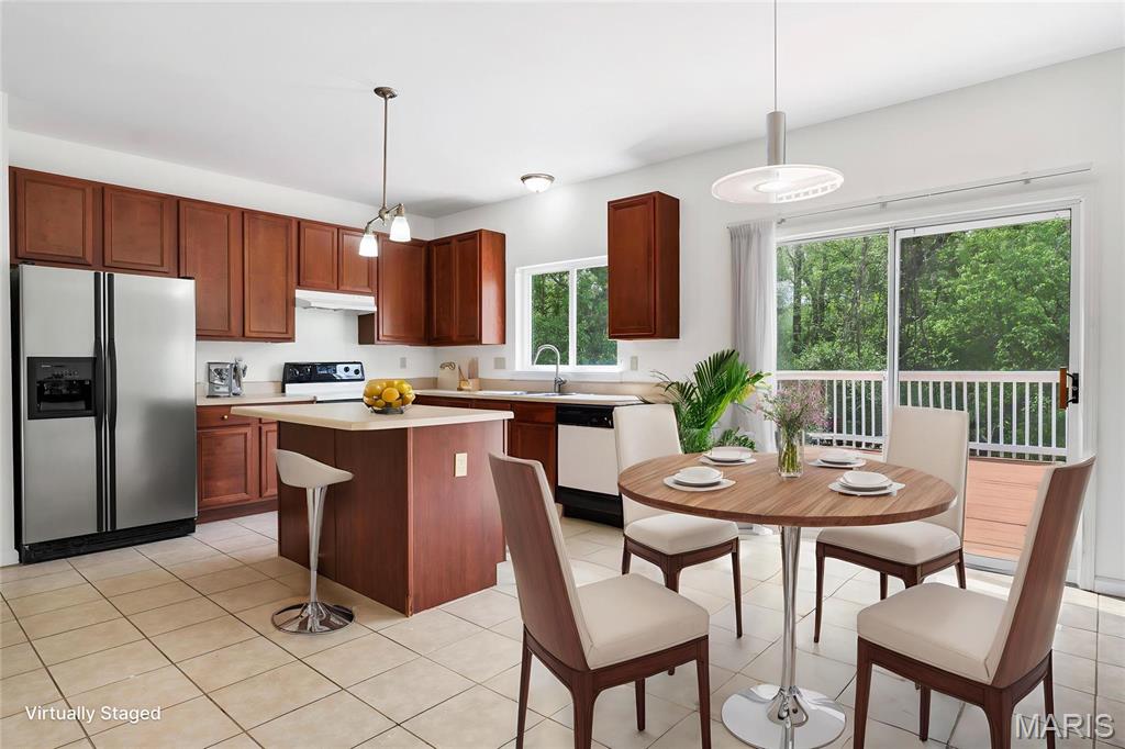 609 Brook Meadow Drive Ballwin, MO 63021 - Photo 9 of 23