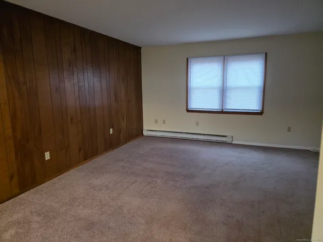 $1,450 | 88 Hickory Street, Unit 4, Norwich, CT 06360