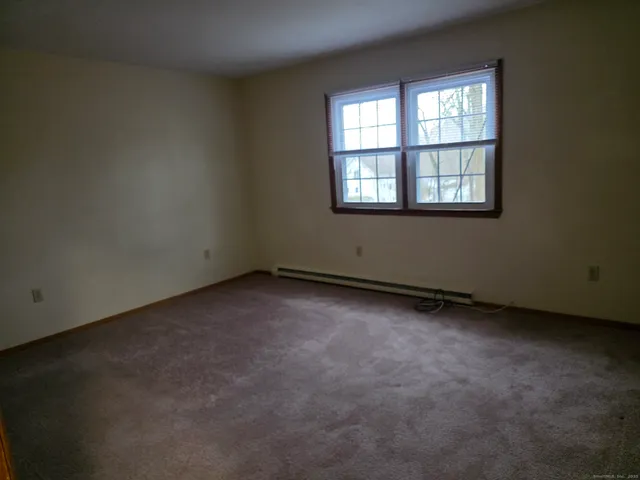 $1,450 | 88 Hickory Street, Unit 4, Norwich, CT 06360