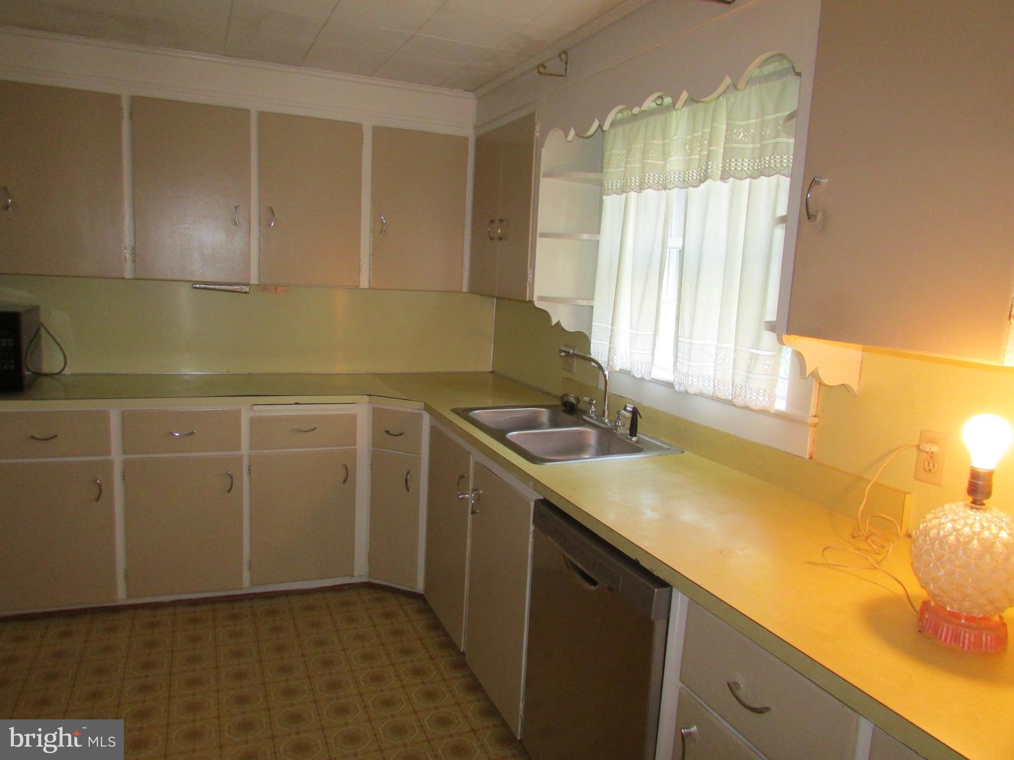 1877 Gerrardstown Road Gerrardstown, WV 25420 - Photo 15 of 30 Kitchen