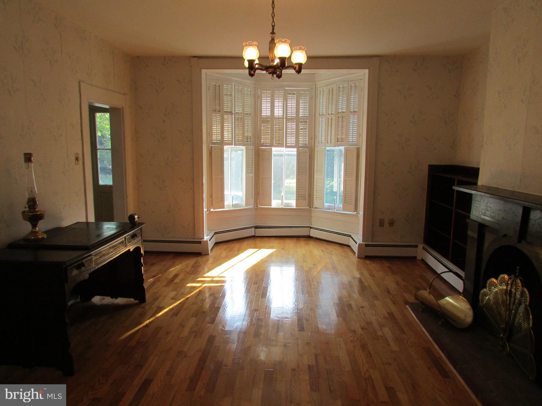 1877 Gerrardstown Road Gerrardstown, WV 25420 - Photo 10 of 30 Living Room