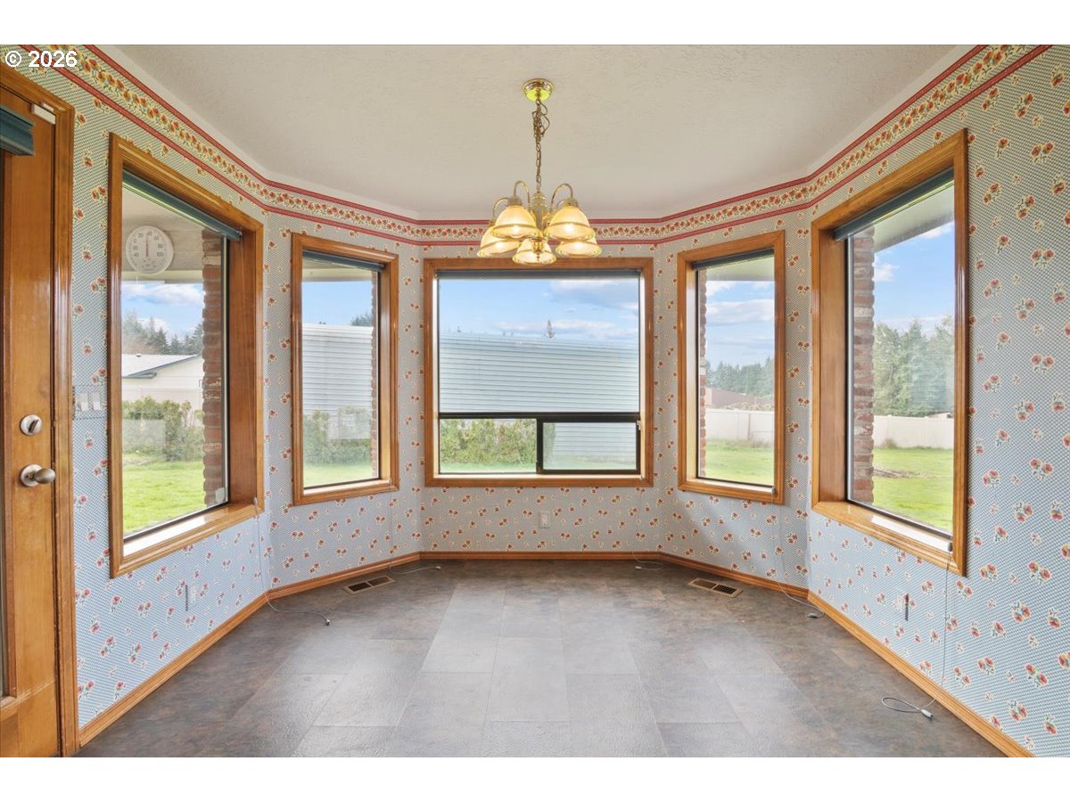 6593 Rippling Brook Drive Southeast Salem, OR 97317 - Photo 12 of 42