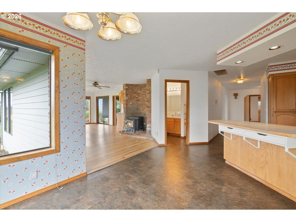 6593 Rippling Brook Drive Southeast Salem, OR 97317 - Photo 13 of 42