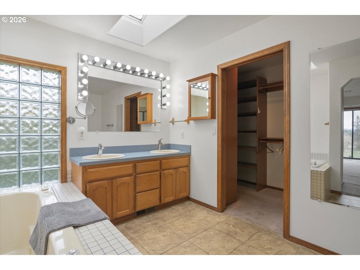 6593 Rippling Brook Drive Southeast Salem, OR 97317 - Photo 29 of 42