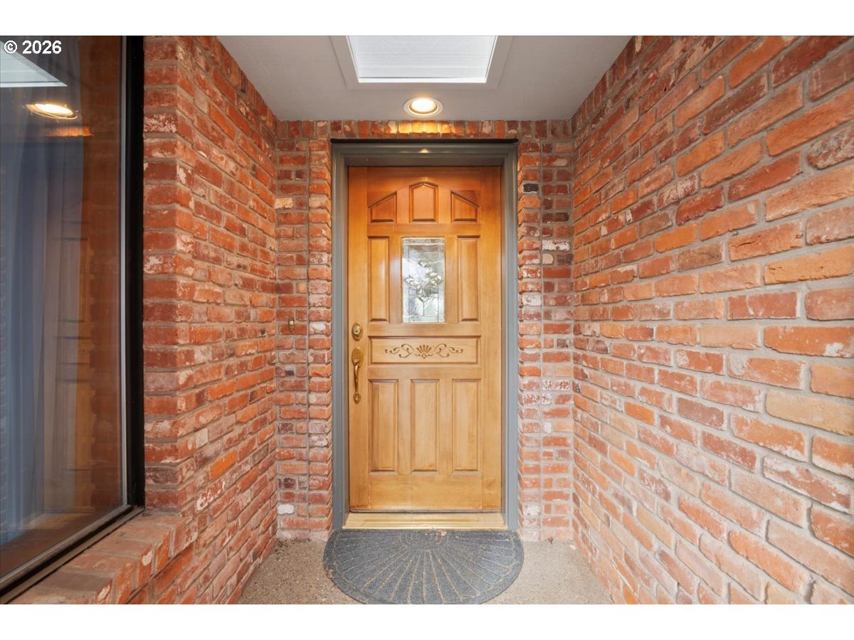 6593 Rippling Brook Drive Southeast Salem, OR 97317 - Photo 3 of 42