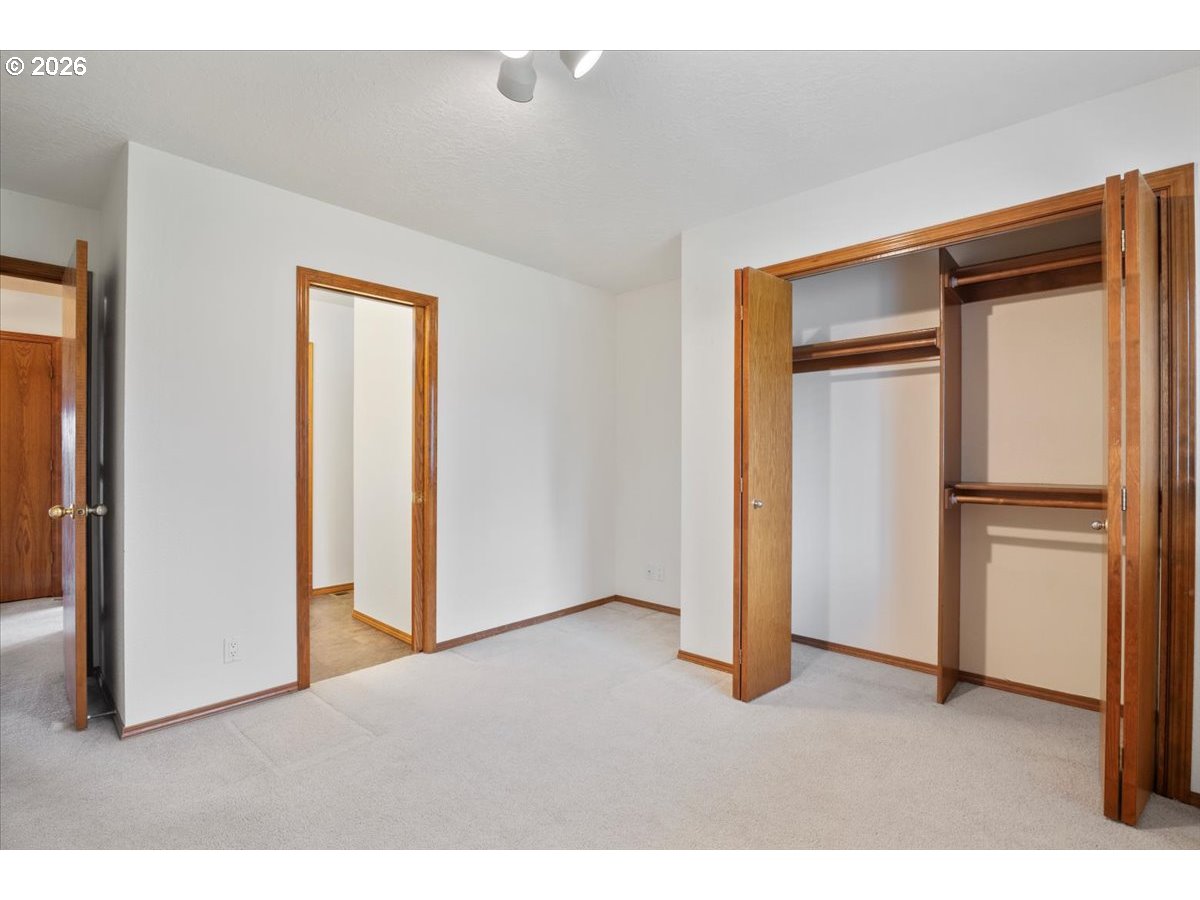 6593 Rippling Brook Drive Southeast Salem, OR 97317 - Photo 35 of 42