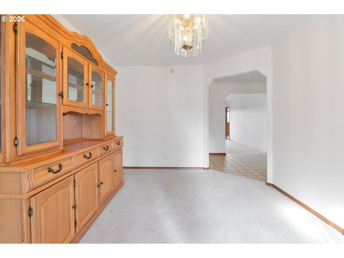 6593 Rippling Brook Drive Southeast Salem, OR 97317 - Photo 7 of 42