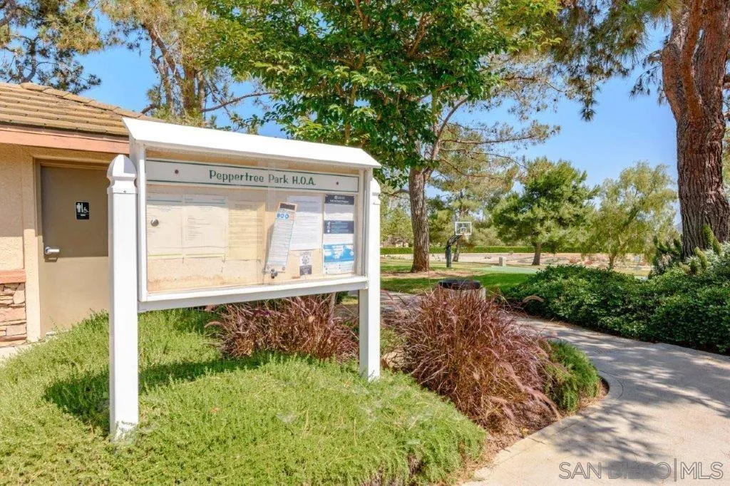 569 Inverlochy Drive Fallbrook, CA 92028 - Photo 40 of 46 a view of a back yard of the house
