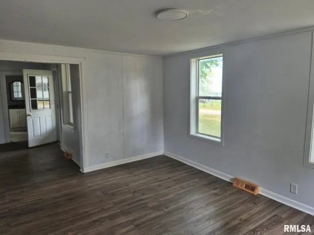 $82,500 | 221 McKinley Street, Hooppole, IL 61258
