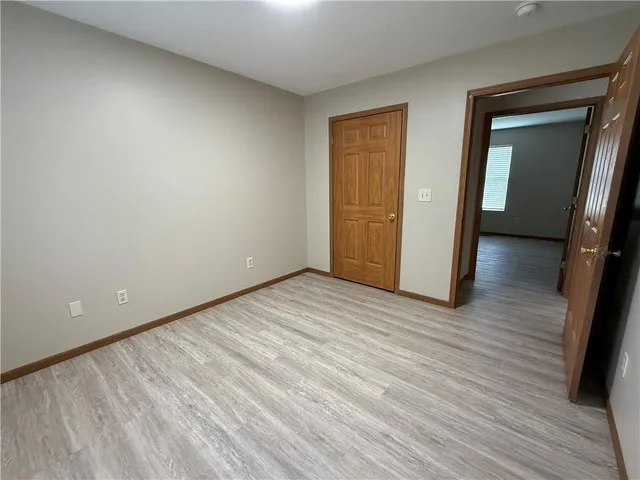 $160,000 | 1316 West Des Moines Street, Burlington, KS 66839