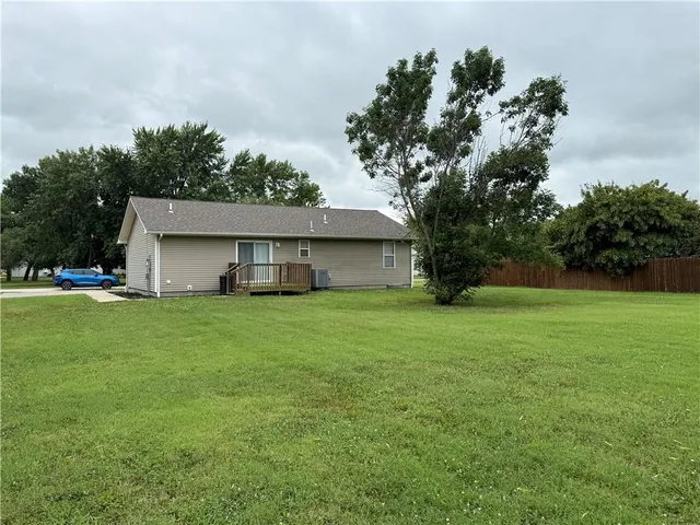 $160,000 | 1316 West Des Moines Street, Burlington, KS 66839