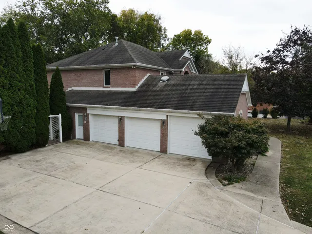 $525,000 | 5773 Station Hill Drive, Avon, IN 46123