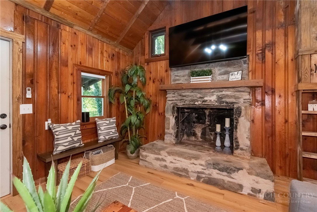 284 Grady Winkler Road Boone, NC 28607 - Photo 6 of 39