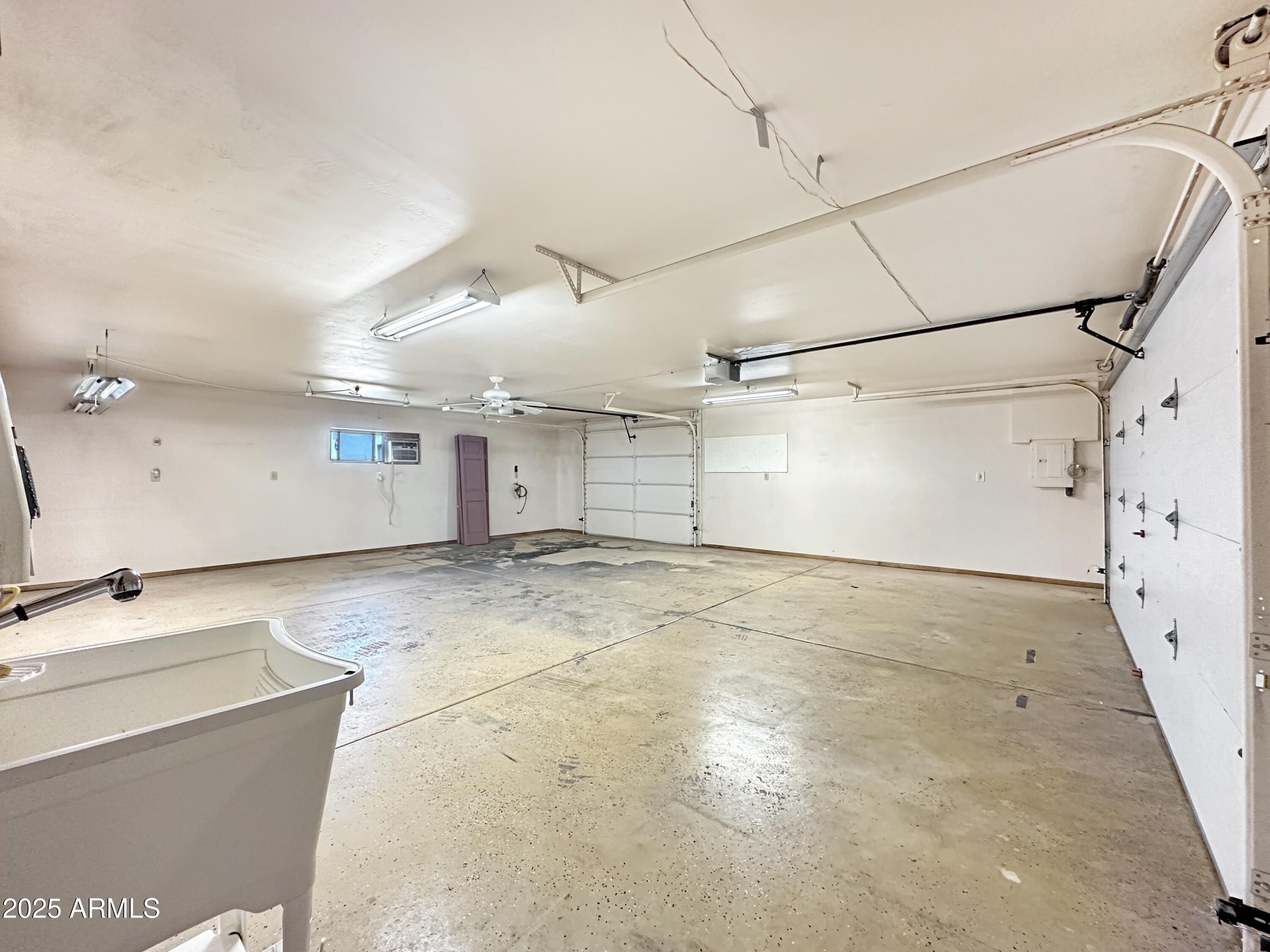 4580 Roundup Road Rimrock, AZ 86335 - Photo 21 of 21 a view of a garage