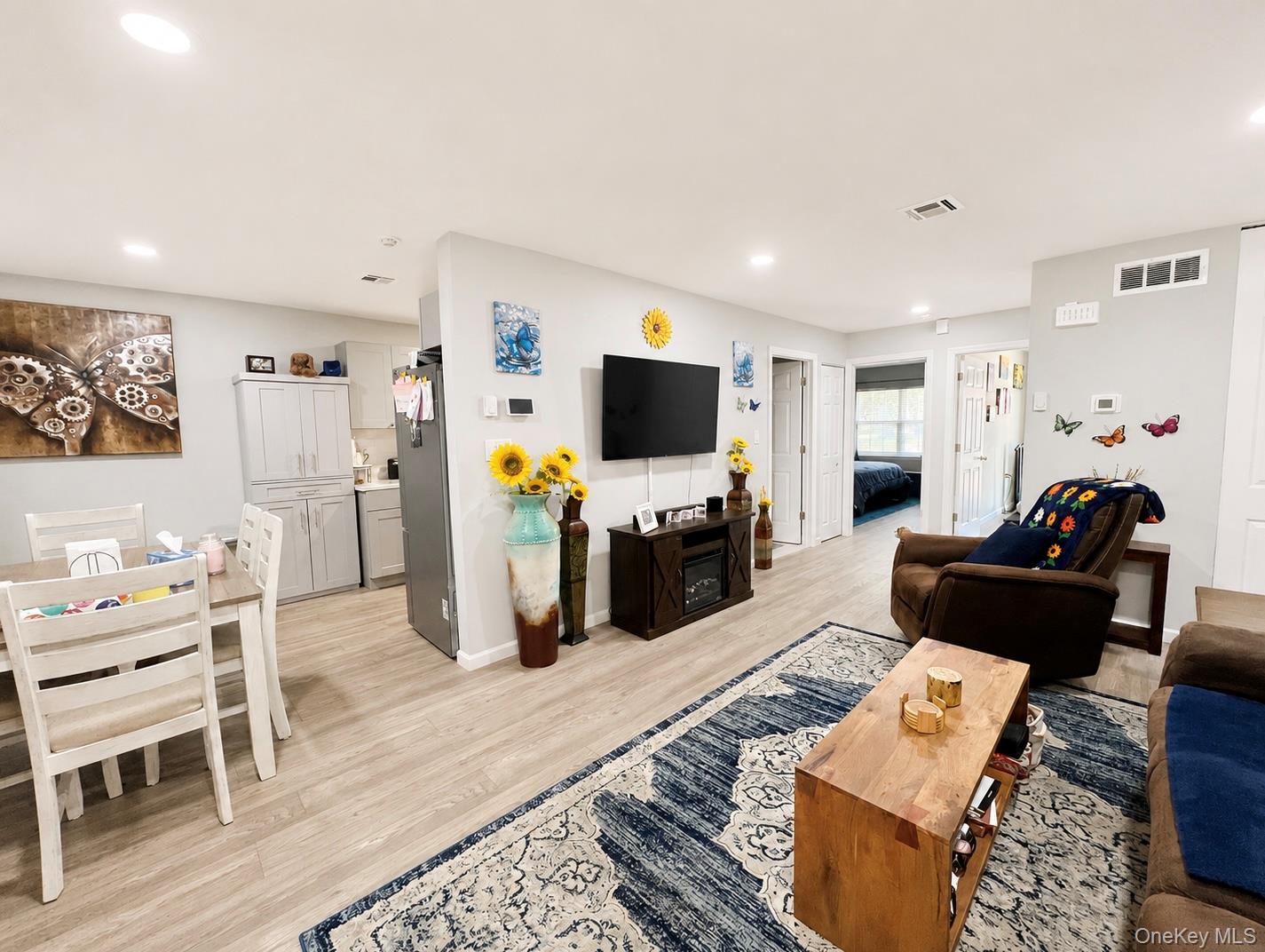 134 Eastbourne Court, Unit 134D Ridge, NY 11961 - Photo 5 of 19