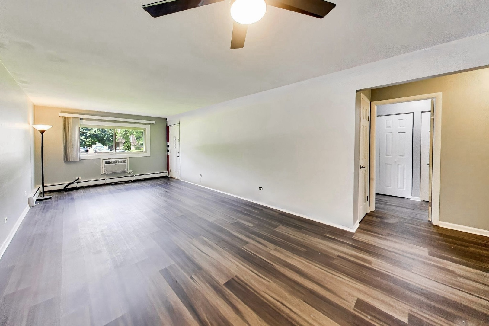 1313 Rebecca Road, Unit 116B Lombard, IL 60148 - Photo 4 of 14