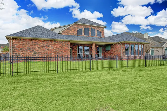 $3,700 | 1306 Laurel Leaf Lane, Pearland, TX 77581