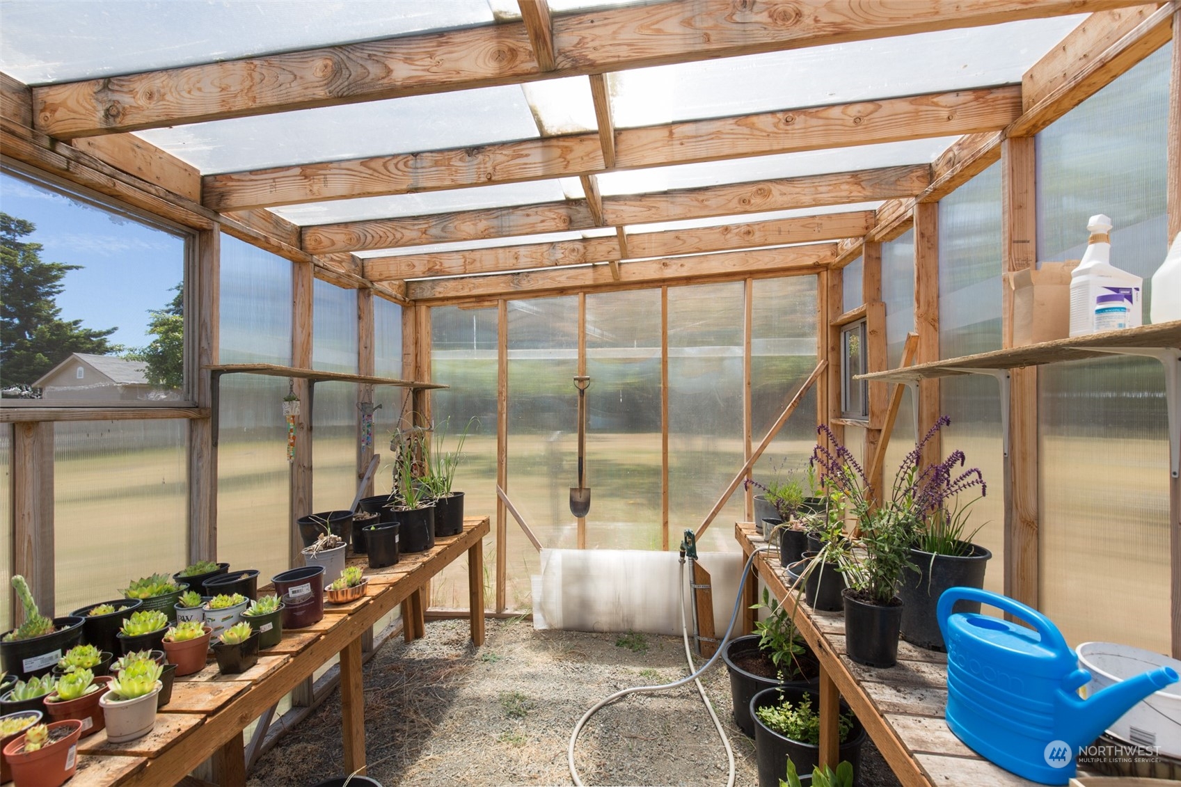 60 Klahhane Road Sequim, WA 98382 - Photo 25 of 36 a living room filled with furniture