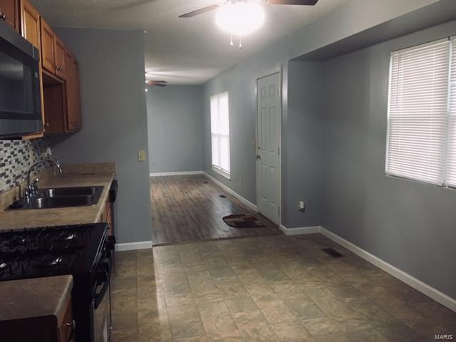 2561 Reveres Route Granite City, IL 62040 - Photo 8 of 19 Gallery Image 8