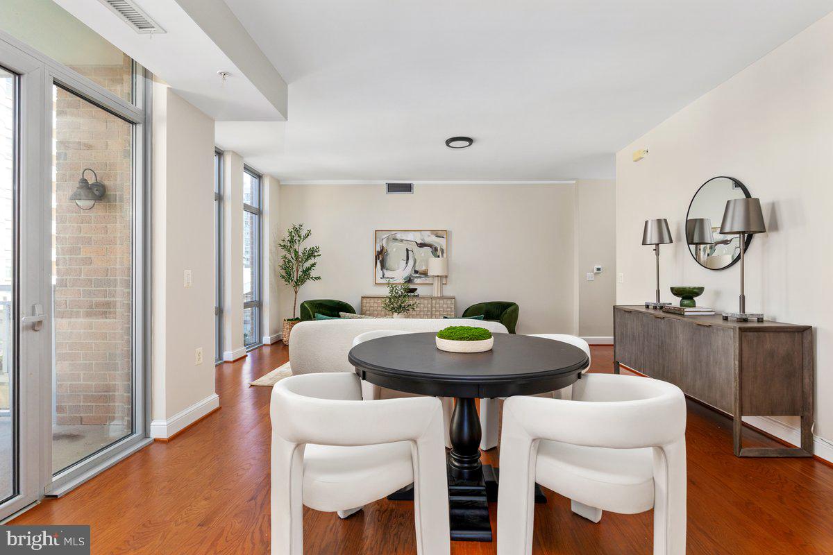 11990 Market Street, Unit 417 Reston, VA 20190 - Photo 6 of 43 Gallery Image 6